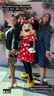 Nia Sioux feet photo 6