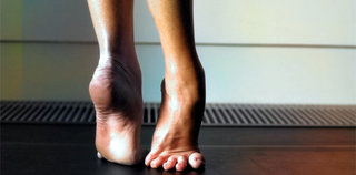 Niamh Algar feet photo 3