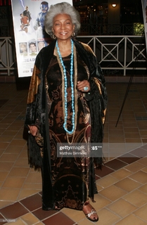 Nichelle Nichols feet photo 10