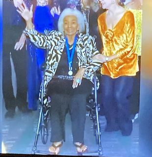 Nichelle Nichols feet photo 1