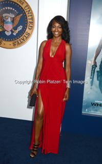 Nichole Mercedes Robinson feet photo 18