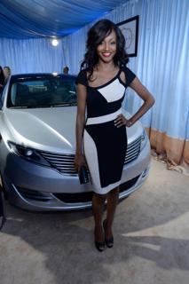 Nichole Mercedes Robinson feet photo 12