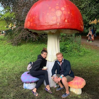 Nichole Sakura feet photo thumbnail