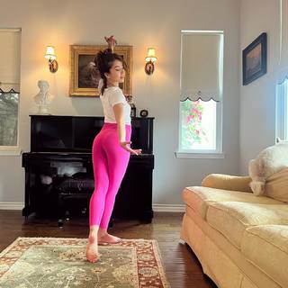 Nichole Sakura feet photo thumbnail