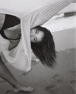 Nichole Sakura feet photo thumbnail