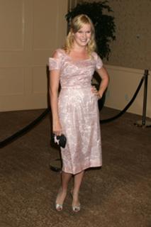 Nicholle Tom feet photo 14