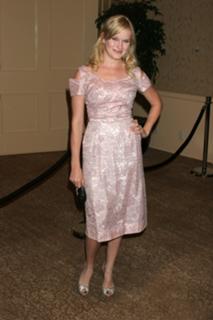 Nicholle Tom feet photo 13