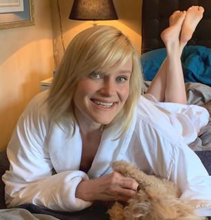 Nicholle Tom feet photo 5