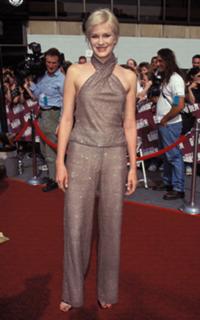Nicholle Tom feet photo 16