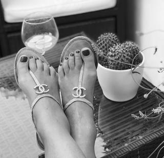 Nicki Chapman feet photo 8