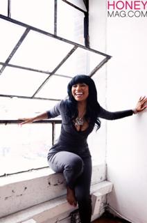 Nicki Minaj feet photo thumbnail