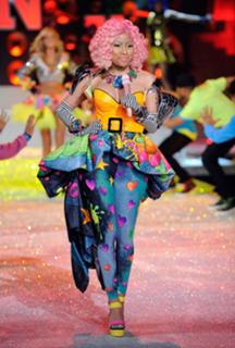 Nicki Minaj feet photo thumbnail