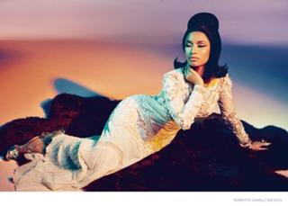 Nicki Minaj feet photo thumbnail