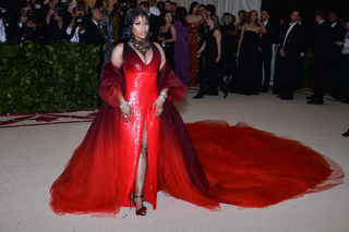 Nicki Minaj feet photo thumbnail