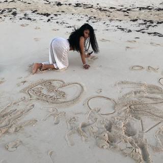 Nicki Minaj feet photo thumbnail