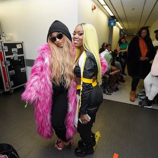 Nicki Minaj feet photo thumbnail