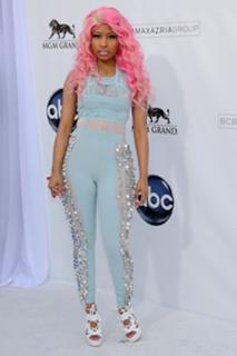 Nicki Minaj feet photo thumbnail