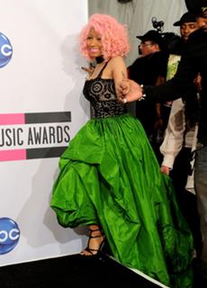 Nicki Minaj feet photo thumbnail