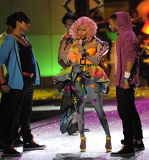 Nicki Minaj feet photo thumbnail