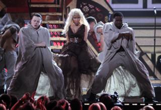 Nicki Minaj feet photo thumbnail