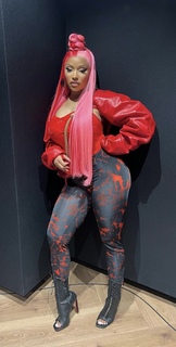 Nicki Minaj feet photo thumbnail