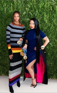 Nicki Minaj feet photo thumbnail