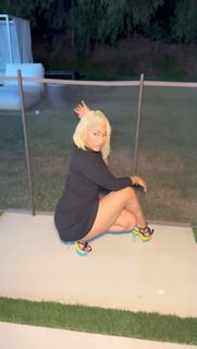 Nicki Minaj feet photo thumbnail