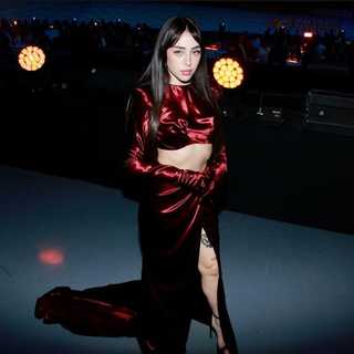Nicki Nicole feet photo thumbnail