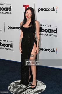 Nicki Nicole feet photo thumbnail