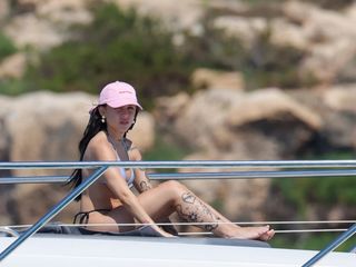 Nicki Nicole feet photo thumbnail