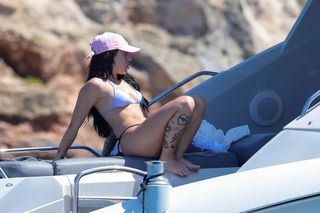 Nicki Nicole feet photo thumbnail