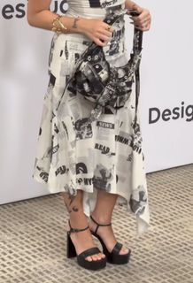 Nicki Nicole feet photo thumbnail