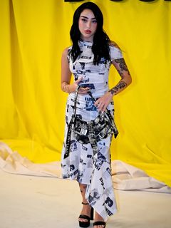 Nicki Nicole feet photo thumbnail