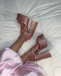 Nicky Passarella feet photo thumbnail