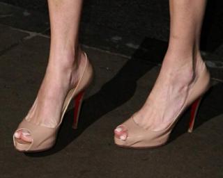 Nicky Rothschild feet photo thumbnail