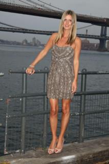 Nicky Rothschild feet photo thumbnail