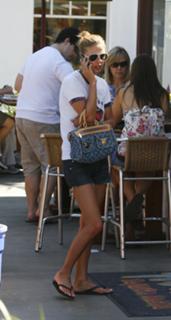Nicky Rothschild feet photo thumbnail