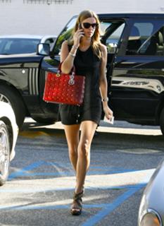 Nicky Rothschild feet photo thumbnail