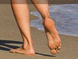 Nicky Rothschild feet photo thumbnail