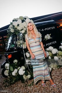 Nicky Rothschild feet photo thumbnail