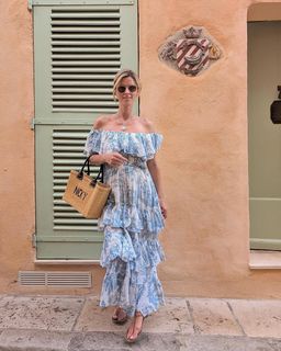 Nicky Rothschild feet photo thumbnail