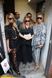 Nicky Rothschild feet photo thumbnail