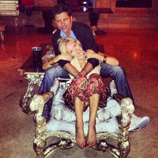 Nicky Whelan feet photo thumbnail