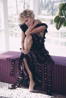 Nicky Whelan feet photo thumbnail