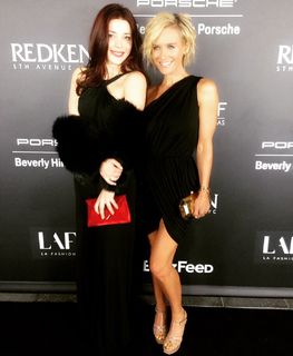 Nicky Whelan feet photo thumbnail