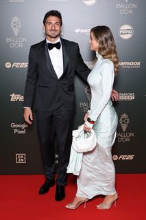 Nicola Cavanis feet photo 3