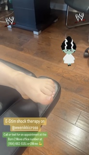 Nicola Glencross feet photo 4