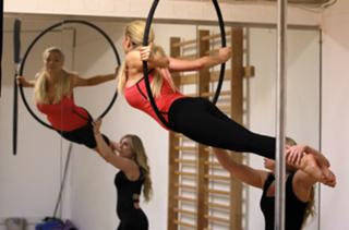 Nicola McLean feet photo 6