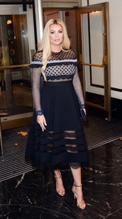 Nicola McLean feet photo 4