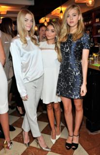 Nicola Peltz Beckham feet photo thumbnail